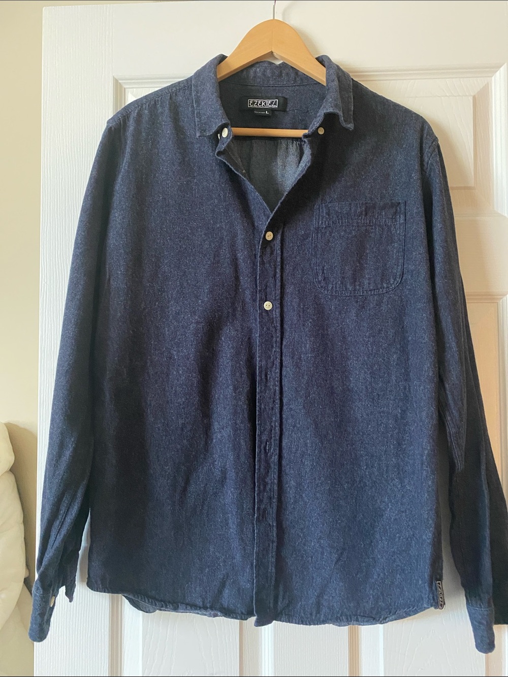 Ezekiel Men’s Long-Sleeve Button-Down Shirt — Navy